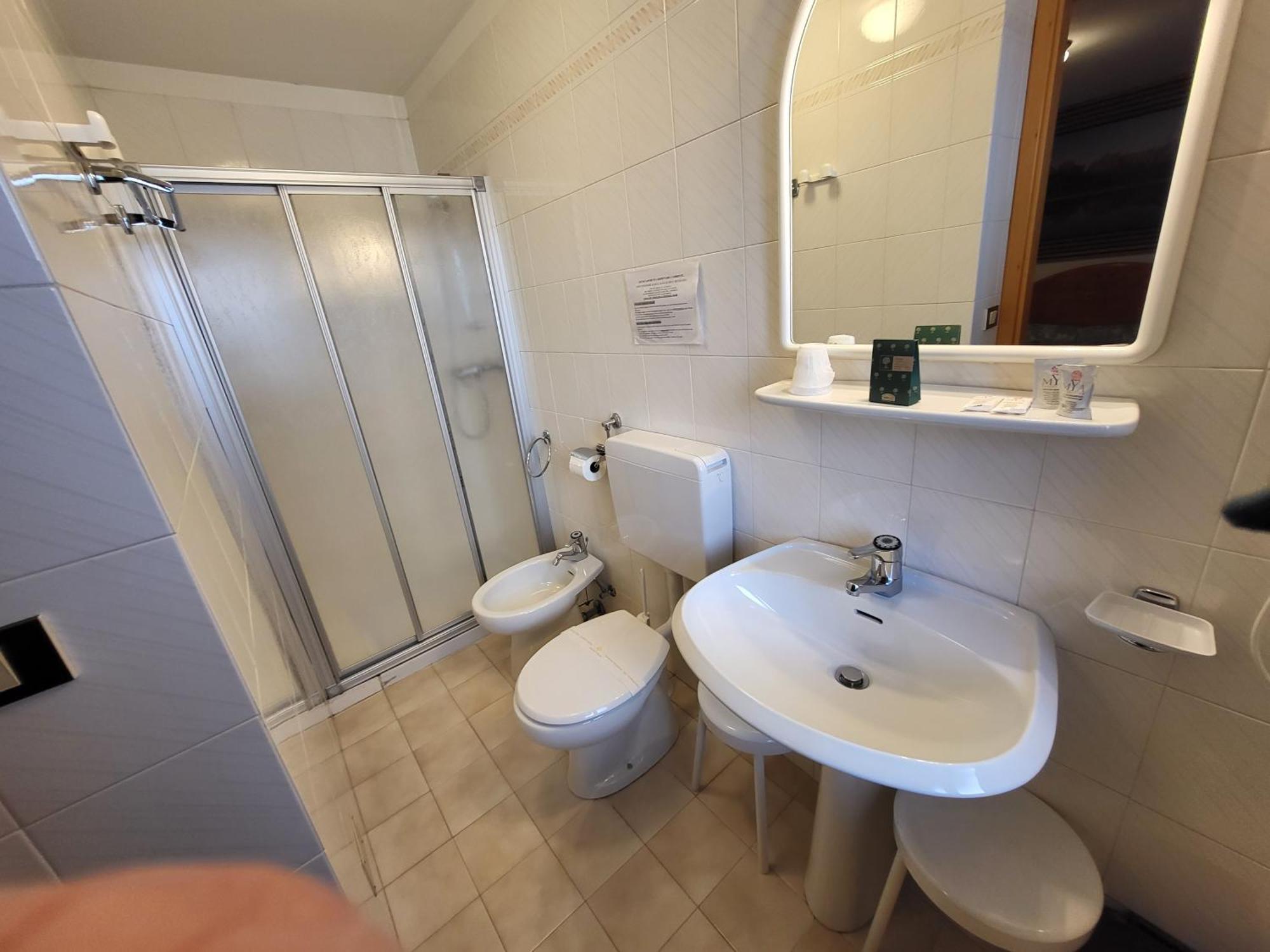 Albergo Meuble Tarandan Forni di Sopra Exterior photo