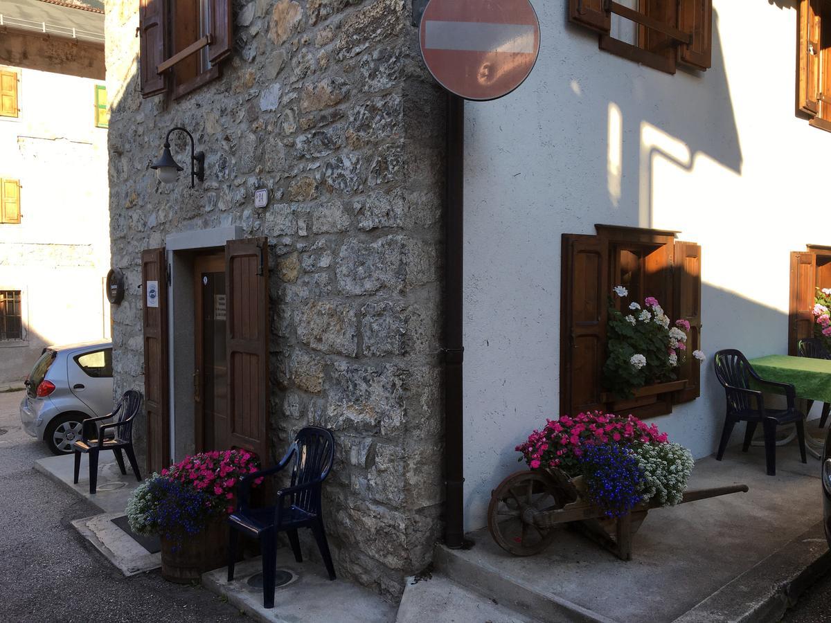 Albergo Meuble Tarandan Forni di Sopra Exterior photo